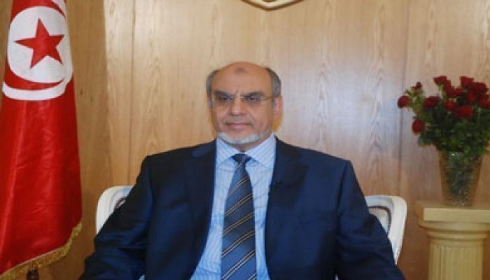 رئيس الحكومة التونسية الأسبق يدعو لعدم انتخاب السبسي رئيسًا للبلاد