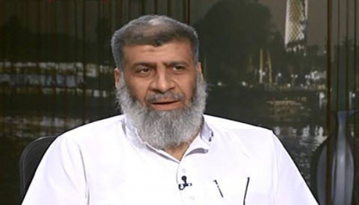 عاصم عبد الماجد: لن نتراجع عن السلمية