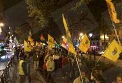 مسيرة بباريس تندد بجرائم الانقلاب ضد المصريين