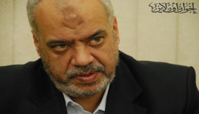 د. عبد الغفار: السفاح وعصابته يحاربون شعبًا أعزل