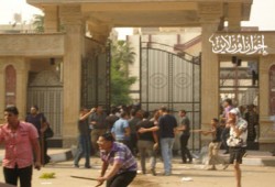 "مرصد طلاب حرية" يدين الاعتداء على طالبين بجامعة المنصورة