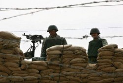 الجارديان ترصد  فضيحة توقيت إطلاق النار من مصر على الصهاينة