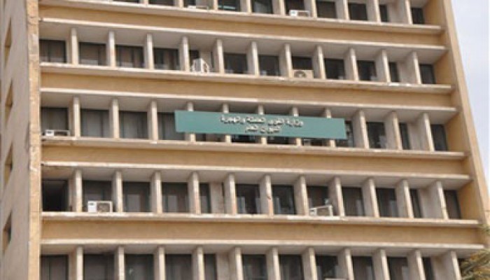 وقفة لعاملي السياحة والفنادق للمطالبة بتحسين أوضاعهم