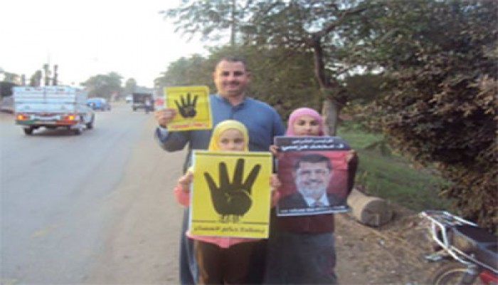 سلاسل بشرية بمشتول السوق رفضًا للانقلاب ونصرة للأقصى