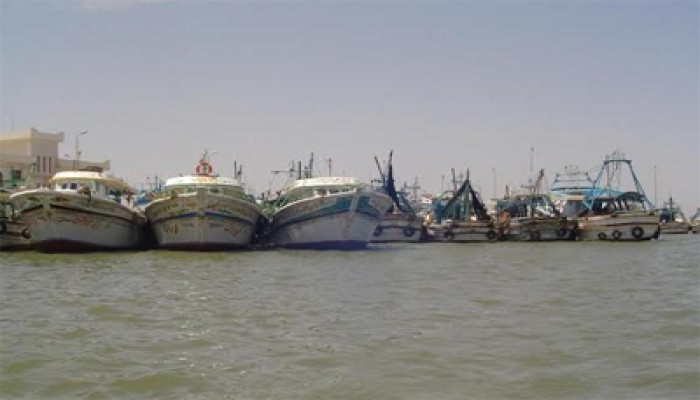 غضب لتجاهل الانقلاب احتجاز 3 مراكب مصرية تقل 62 صيادًا