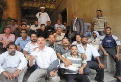 تواصل اعتصام أعضاء "النقل البري" رفضًا لقرارات الانقلاب