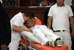 صورة محمد سلطان ووالده تشعل مواقع التواصل الاجتماعي