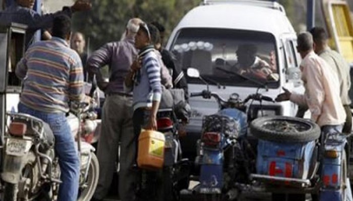 غضب عارم بسيناء لتجدد أزمة نقص البنزين والسولار