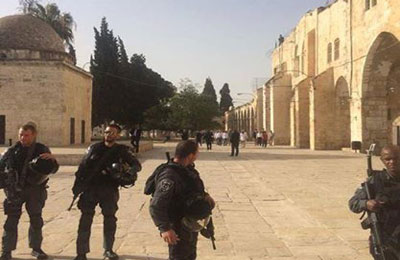 الاحتلال  الصهيوني يغلق "الإبراهيمي" الثلاثاء القادم للمسلمين