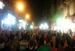 مسيرة مفاجئة بميدان التحرير تندد بالانقلاب وتطالب بالقصاص