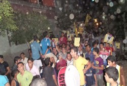 مسيرة ليلية بمدينة المنيا تندد بتفاقم الأزمات المعيشية