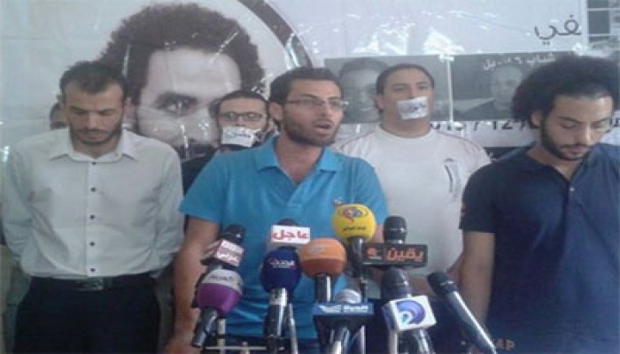 عضو بـ6 أبريل: محمد سلطان قائد معركة اﻷمعاء الخاوية