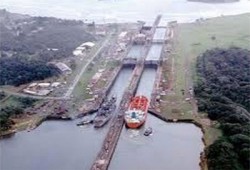 أسامة غريب: مَن فاتته شهادات قناة السويس يشتري "قناة بنما"