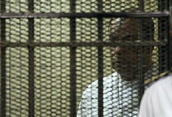 محاكمة الفقي والمناوي بتهمة إهدار المال العام