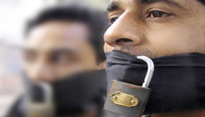 الصحفيون يواصلون إضرابهم عن الطعام رفضًا للقمع ضد المعتقلين