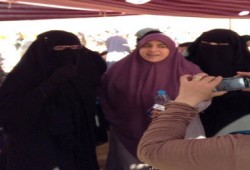 كريمة الرئيس مرسي: نواصل طريق الثورة ولن يرهبنا بطش الانقلاب