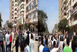 ثوار مدينة نصر يهتفون: "ثوار أحرار هنكمل المشوار"