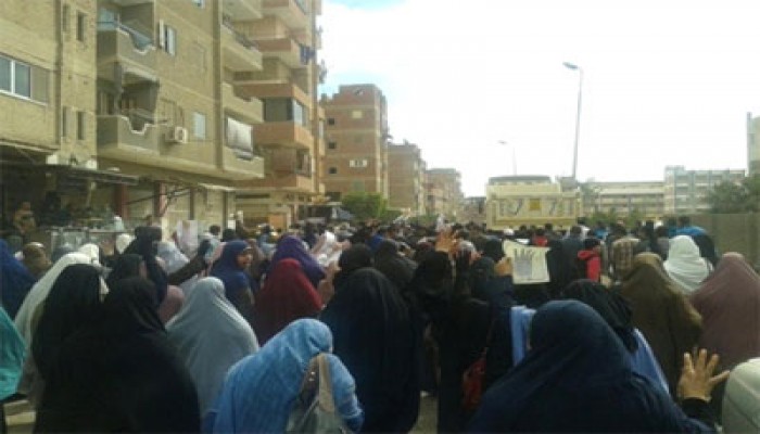 ضنك السويس تكذب الانقلاب وتدعو المصريين لمساندة الحركة