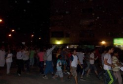 زايد تهتف: "احنا عايزين الحرية مش بيادة عسكرية"