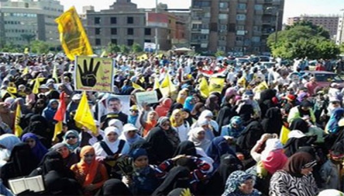 المعادي تواصل التظاهر في جمعة "صوت الغلابة ثورة"