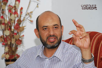 أيمن عبد الغني يُكذِّب صحافة الانقلاب بشأن كتائب حلوان