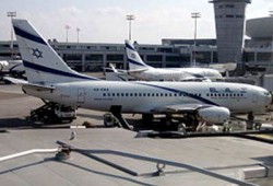 بأمر القائد الضيف.. تجميد قرارات حظر الطيران في مطار "بن جوريون"