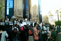 إضراب محمد سلطان يوحد رفاق الثورة