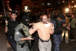 توثيق 34 اعتداء نفذتها أجهزة السلطة ضد عناصر "حماس"