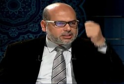 د. وصفي أبو زيد يوبخ عبد الله النجار المسيء إلى الشريعة