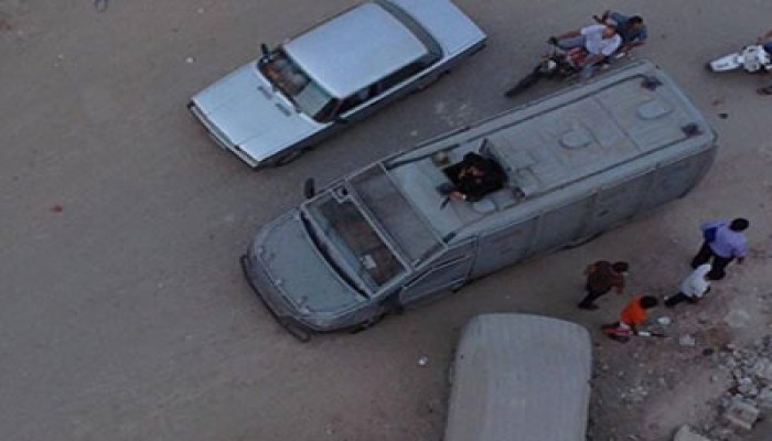 فيديو.. ميليشيات الانقلاب تعتدي على مسيرة حاشدة بالمراغي