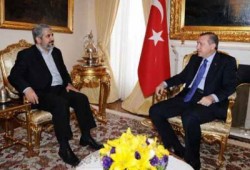 مشعل يهنئ أردوغان بفوزه في الانتخابات التركية