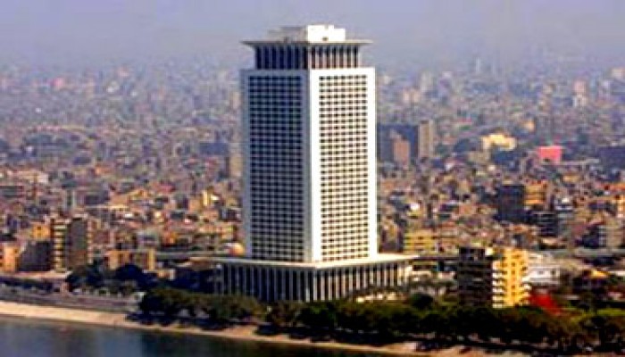 زوجة مختطف بليبيا:  المصري لم يعد له ثمن والخارجية تخلت عنا