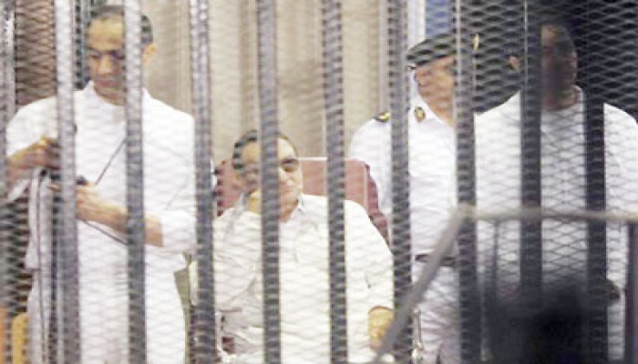 بدء جلسة محاكمة المخلوع وولديه في قضية القرن