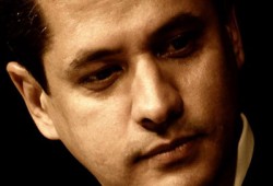 عبد الرحمن يوسف للانقلابيين: شعار تحيا مصر لن ينقذ فشلكم