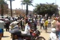 مسيرة حاشدة بالهرم.. والأمن يعتدي عليها بالرصاص الحي