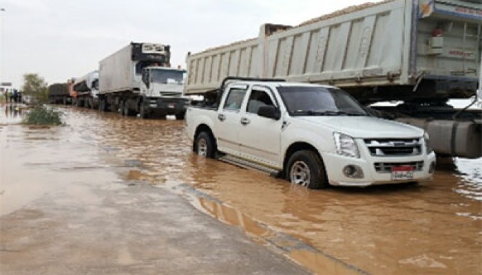 الانقلاب يتجاهل استغاثات أهالي السويس من أزمة الصرف الصحي