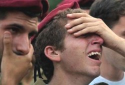 صحيفة أمريكية: تل أبيب تسحب قواتها دون وقف إطلاق النار