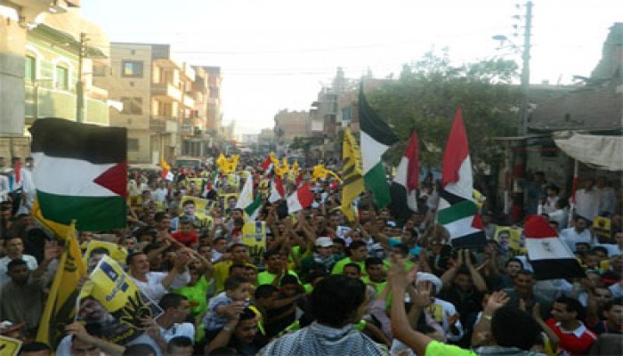 دار السلام تهنئ الرئيس مرسي بعيد الفطر بمسيرة حاشدة