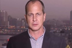 أسرة الصحفي بيتر جريست تطعن علي الحكم بحبسه 7 سنوات