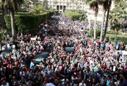 بلاغ يطالب بمحاكمة سارقي "الصناديق الخاصة" بجامعة الإسكندرية