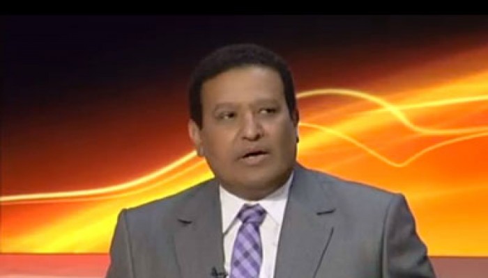 سليم عزوز يهاجم استهتار قيادات الجيش بالجنود