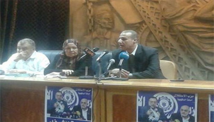 مجدي حسين يرفض اﻹجابة على أسئلة التحقيقات