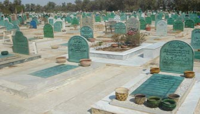 2 مليون مصري يسكنون المقابر