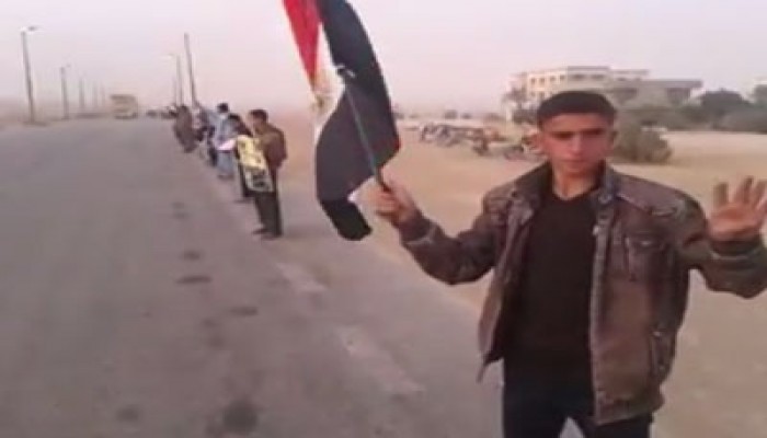 أحرار إطسا بالفيوم يهتفون: "حق شهيدى إعدام السيسي"