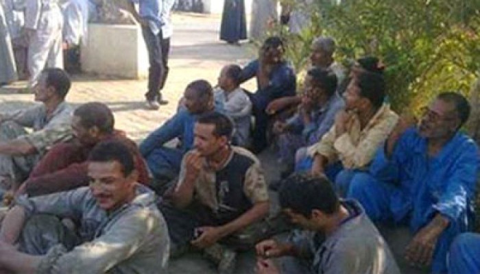 غضب عمال "السويسرية" بالعاشر لزيادة ساعات العمل بدون أجر إضافي