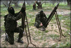 القسام" يقصف أهم 4 مدن صهيوينة بـ98 صاروخًا