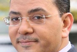 زين توفيق يرصد الفروق الشاسعة بين مبادرتي الرئيس مرسي والسفاح