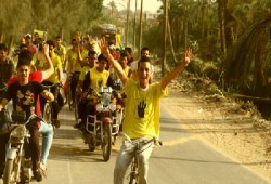 شندوة تطالب باسقاط الانقلاب فى مسيرة بالدراجات البخارية