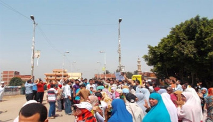 وقفة لثوار أشمون بالمنوفية تندد بخراب الانقلاب