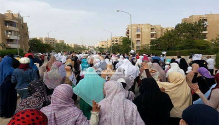 مسيرة لثوار أكتوبر تهتف بسقوط حكم العسكر